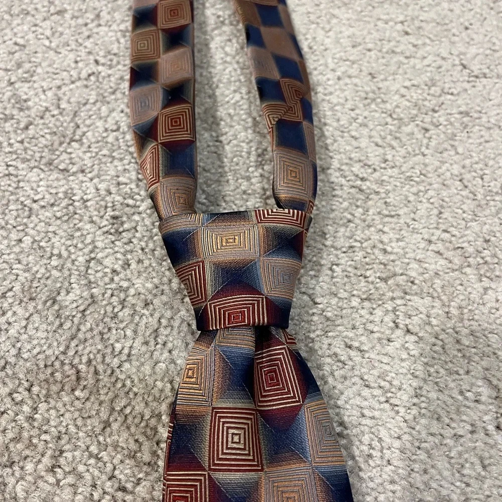 Crazy Horse 100% Silk Patterned Tie